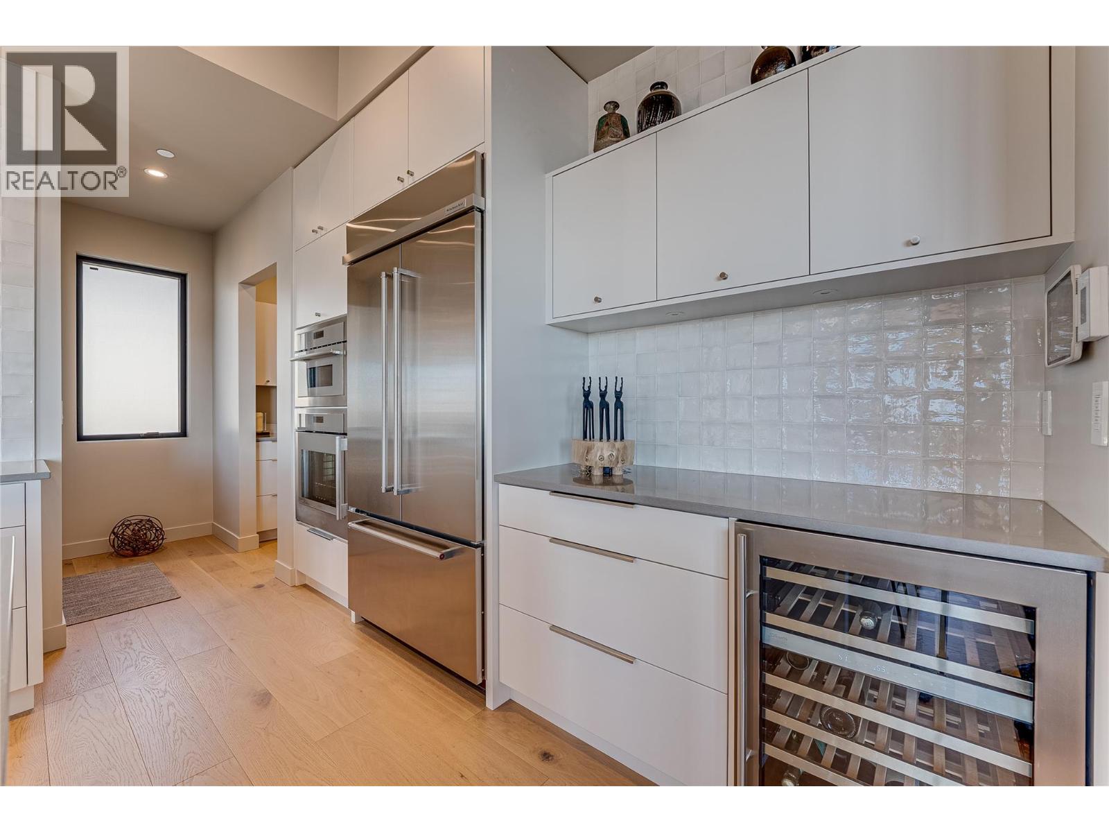 200 Valerian Lane, Silver Star