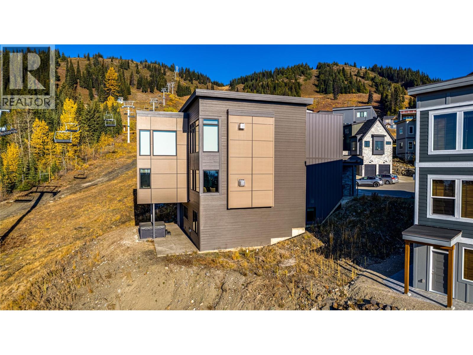 200 Valerian Lane, Silver Star