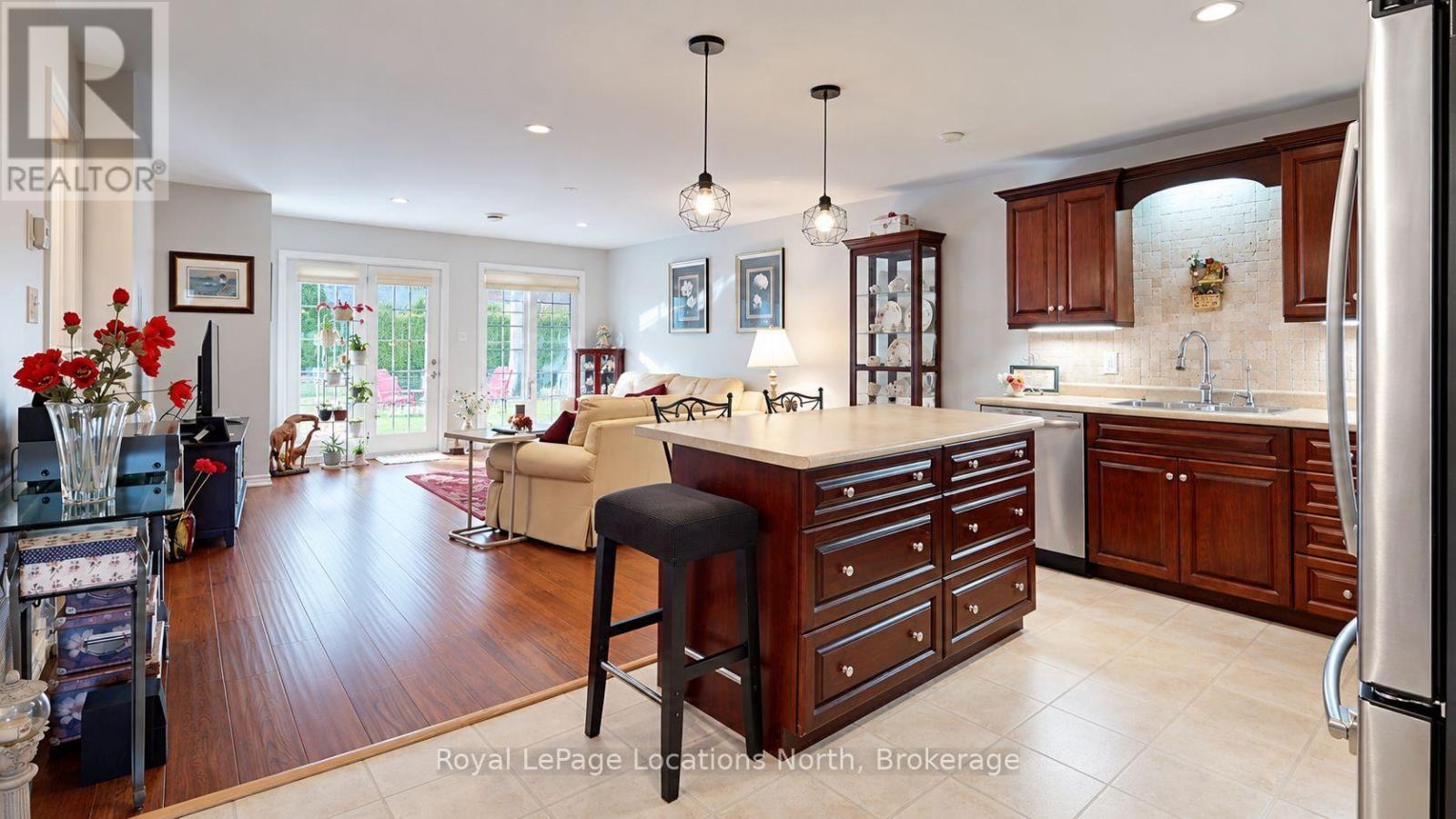 19 Meadow Lane, Wasaga Beach photo 15