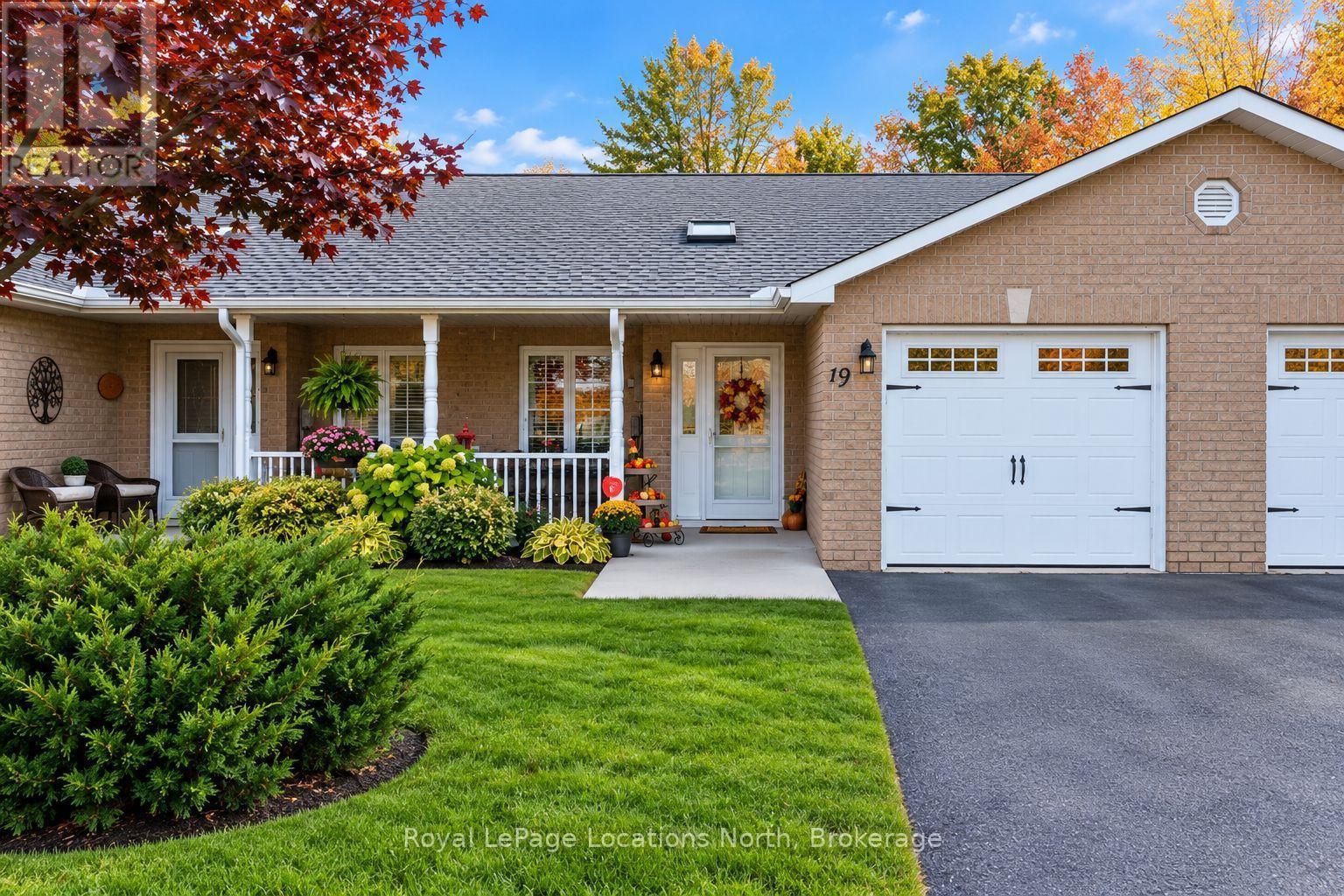 19 MEADOW LANE, Wasaga Beach — photo 2