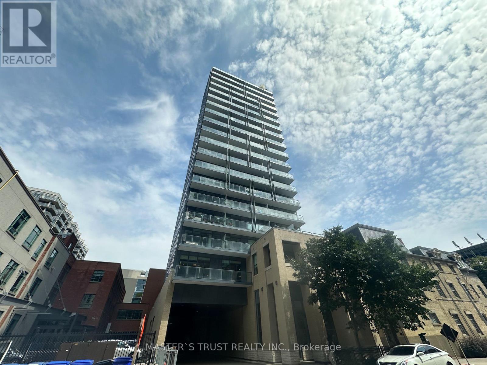 601 - 105 GEORGE STREET, Toronto (Moss Park)