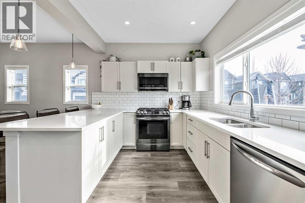 112 Masters Heights SE photo 12