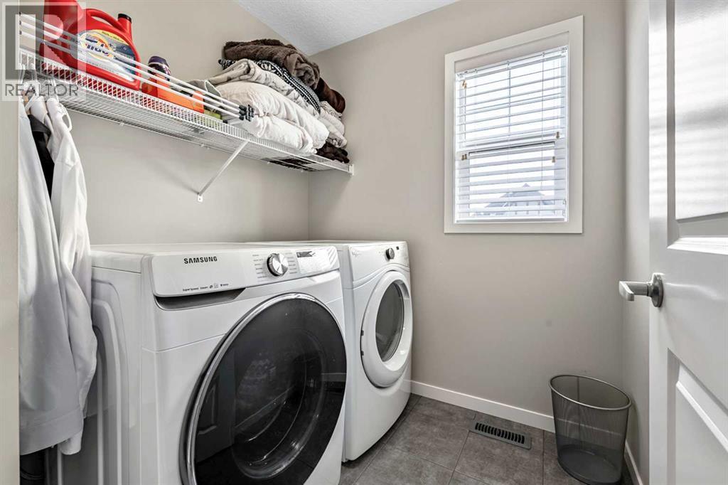 112 Masters Heights SE photo 28