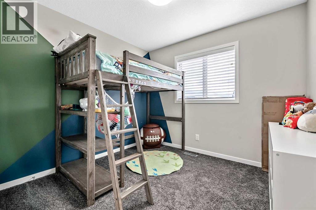 112 Masters Heights SE photo 25