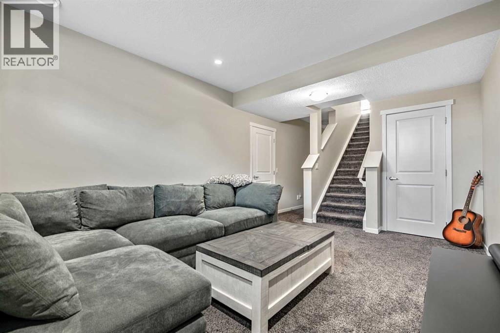 112 Masters Heights SE photo 31