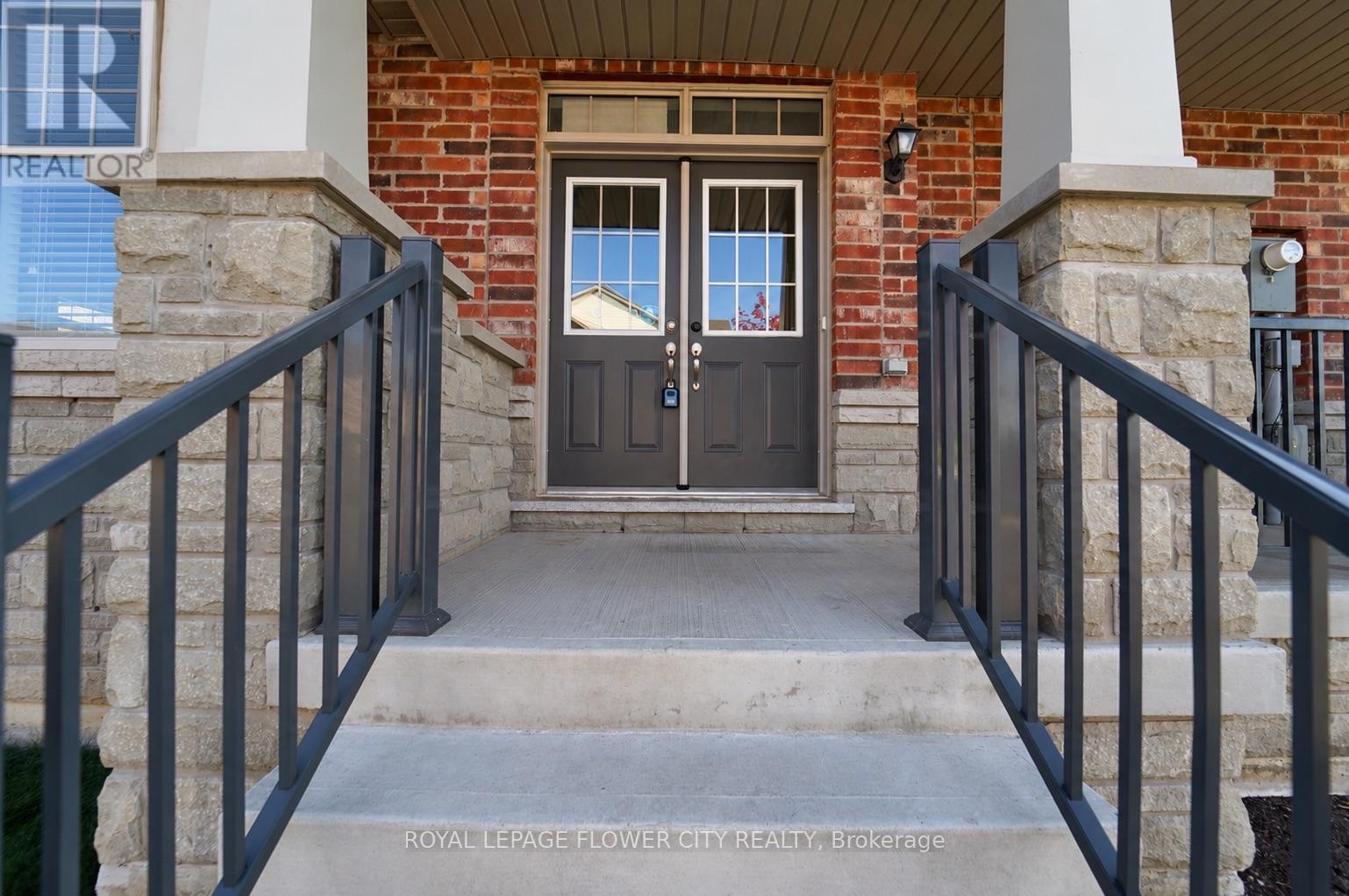 85 Finegan Circle, Brampton, ON photo 6