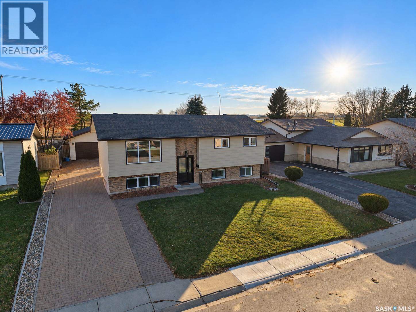 3375 Dent CRESCENT, Prince Albert — photo 2
