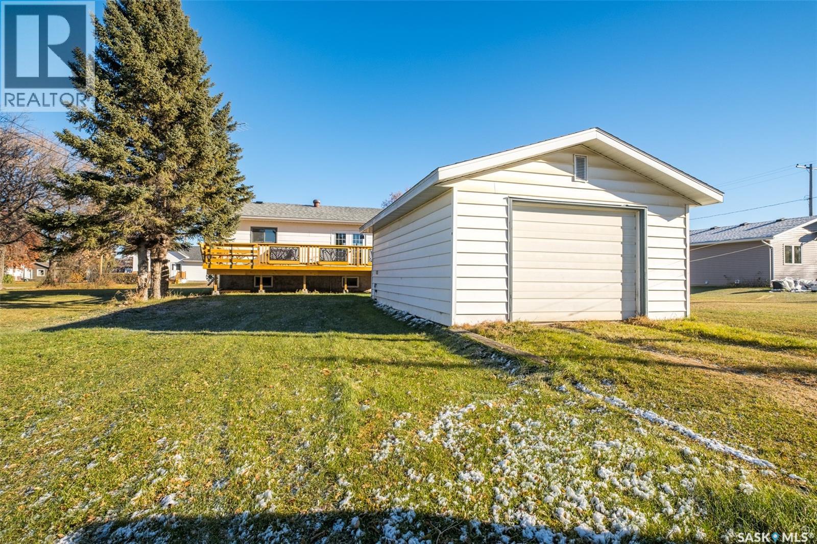 555 1st AVENUE W - 41