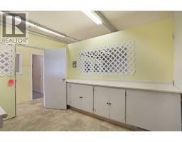 120 1 Avenue E, Brooks — photo 14