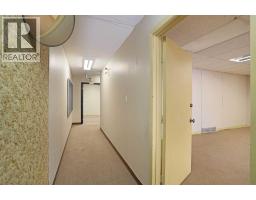 120 1 Avenue E, Brooks — photo 19