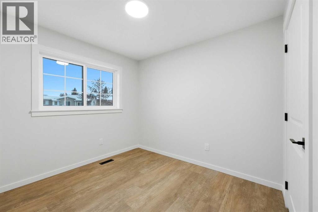 5133 Front Bedroom