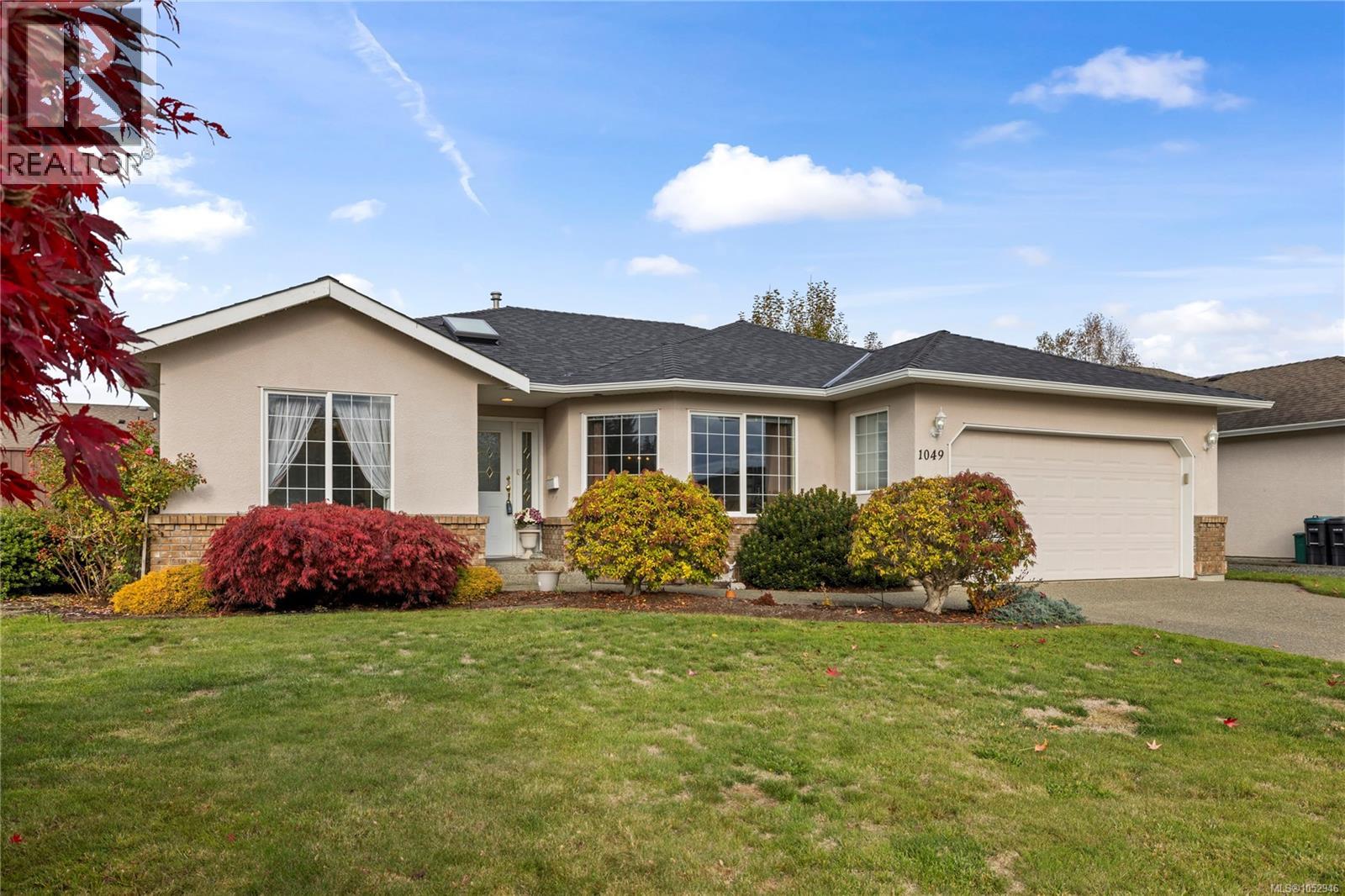 1049 Sunrise Dr — photo 1