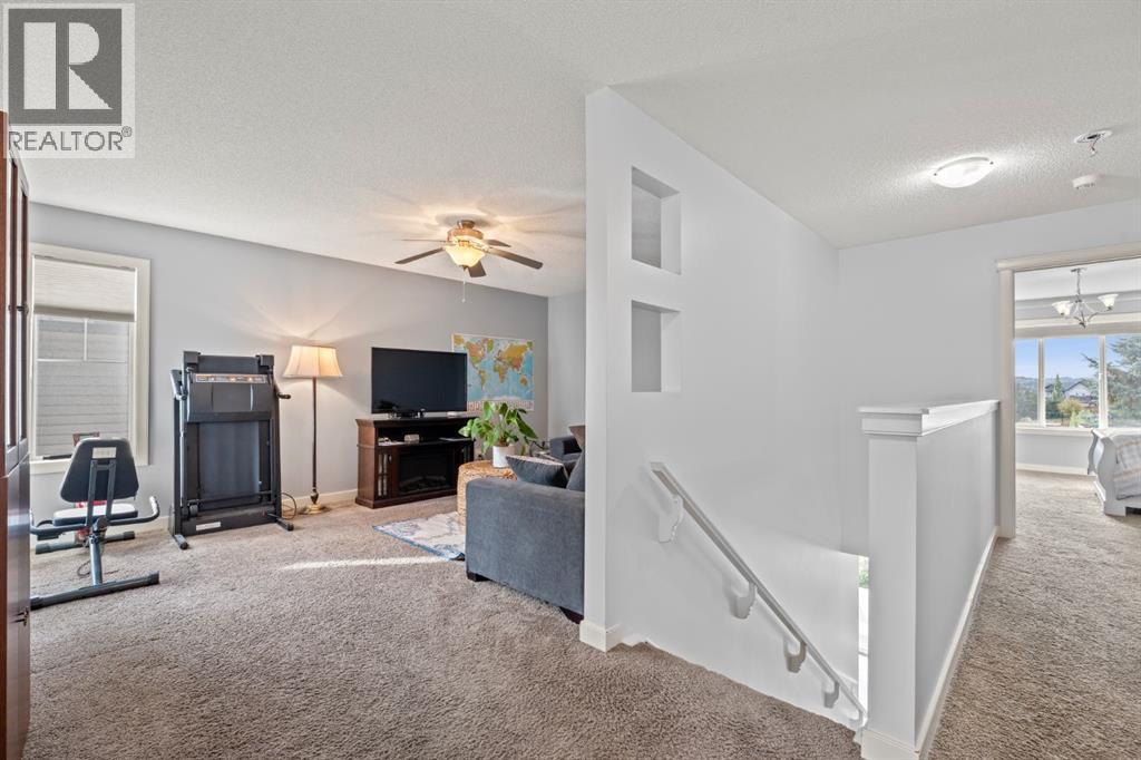 28 Evansview Manor NW, photo 18 of 39