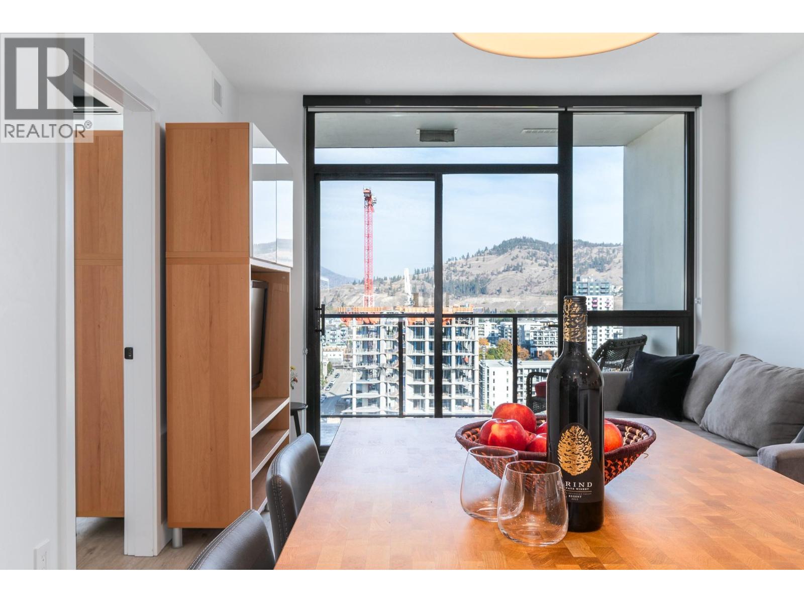 1609 1471 St Paul Street, Kelowna