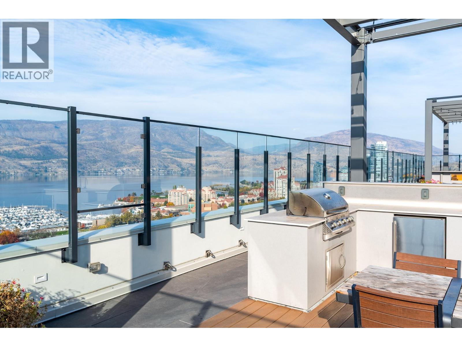 1609 1471 St Paul Street, Kelowna