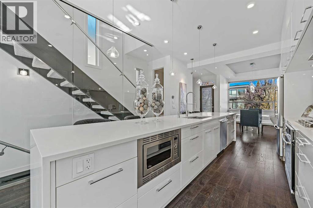 2115 Bowness Road NW, Calgary — photo 9