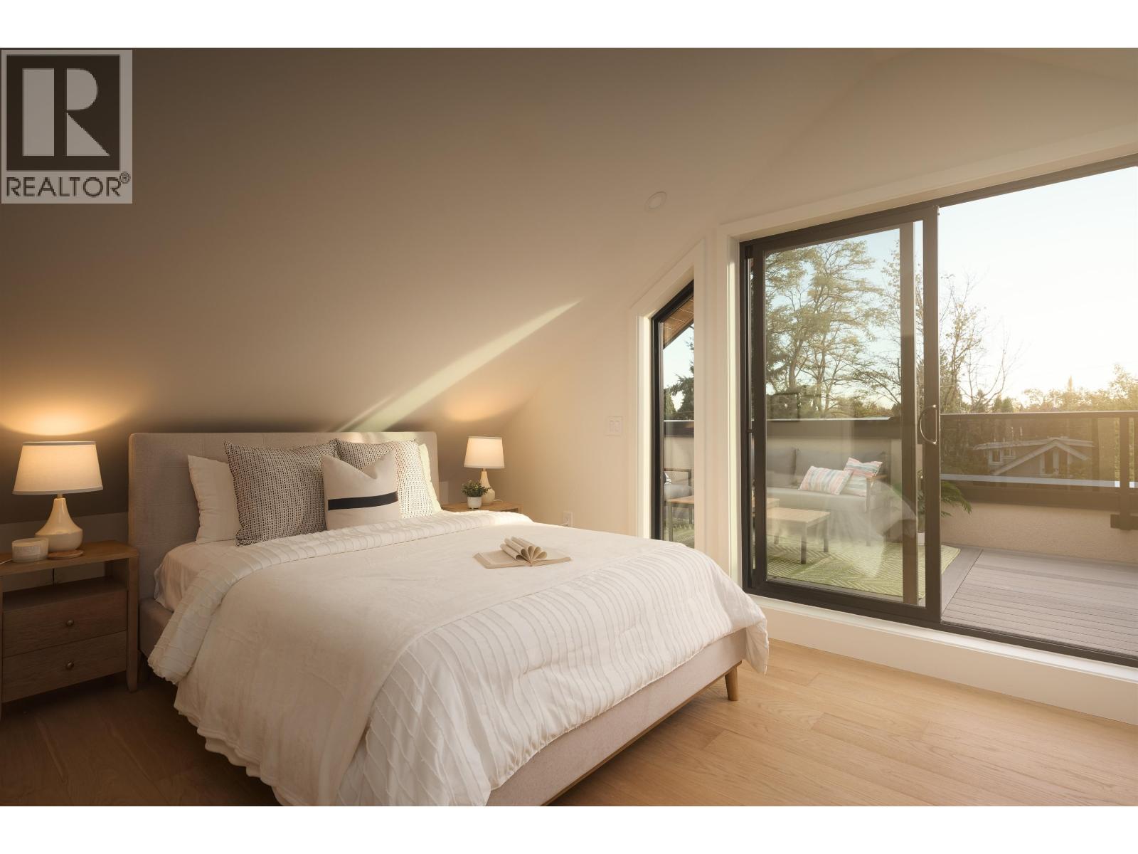 2 882 E 13 Avenue, Vancouver — photo 19