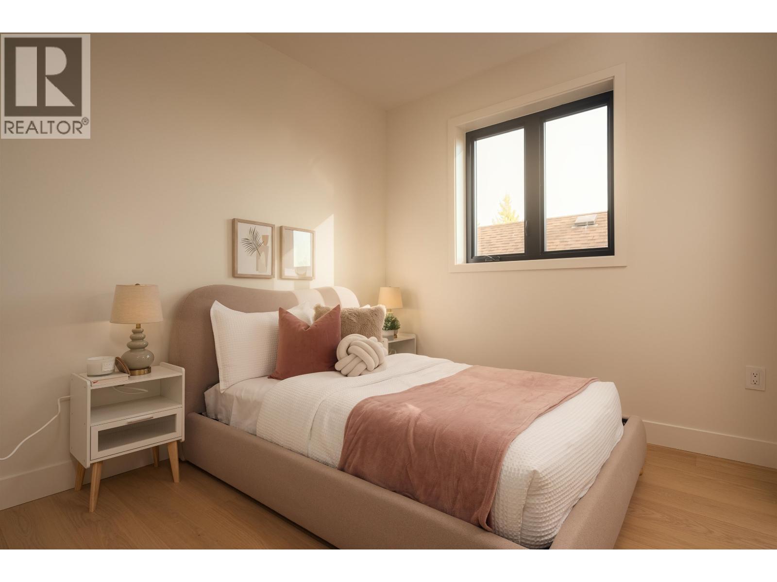 2 882 E 13 Avenue, Vancouver — photo 16