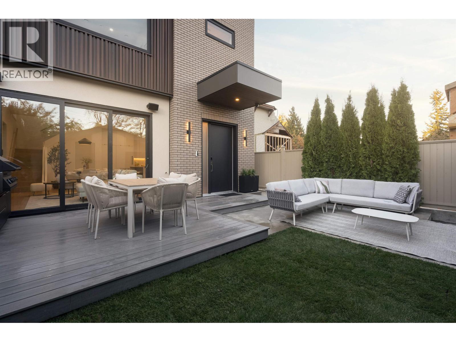 2 882 E 13 Avenue, Vancouver — photo 23
