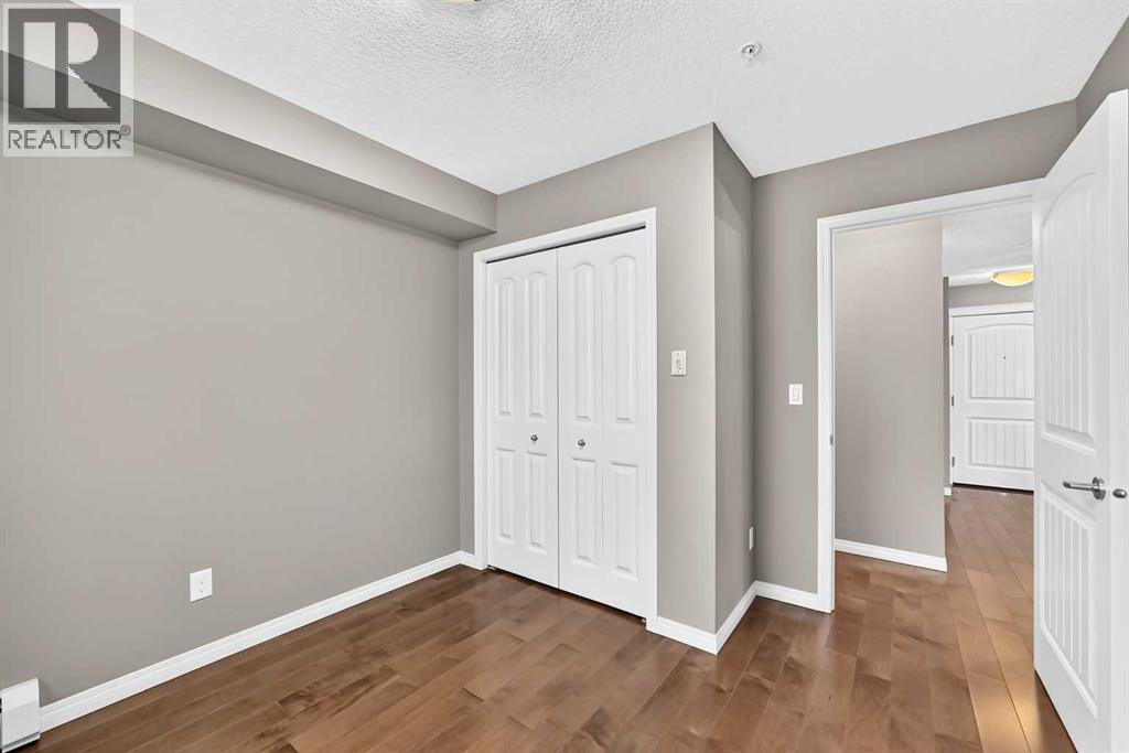 1305, 130 Panatella Street NW, photo 27 of 30