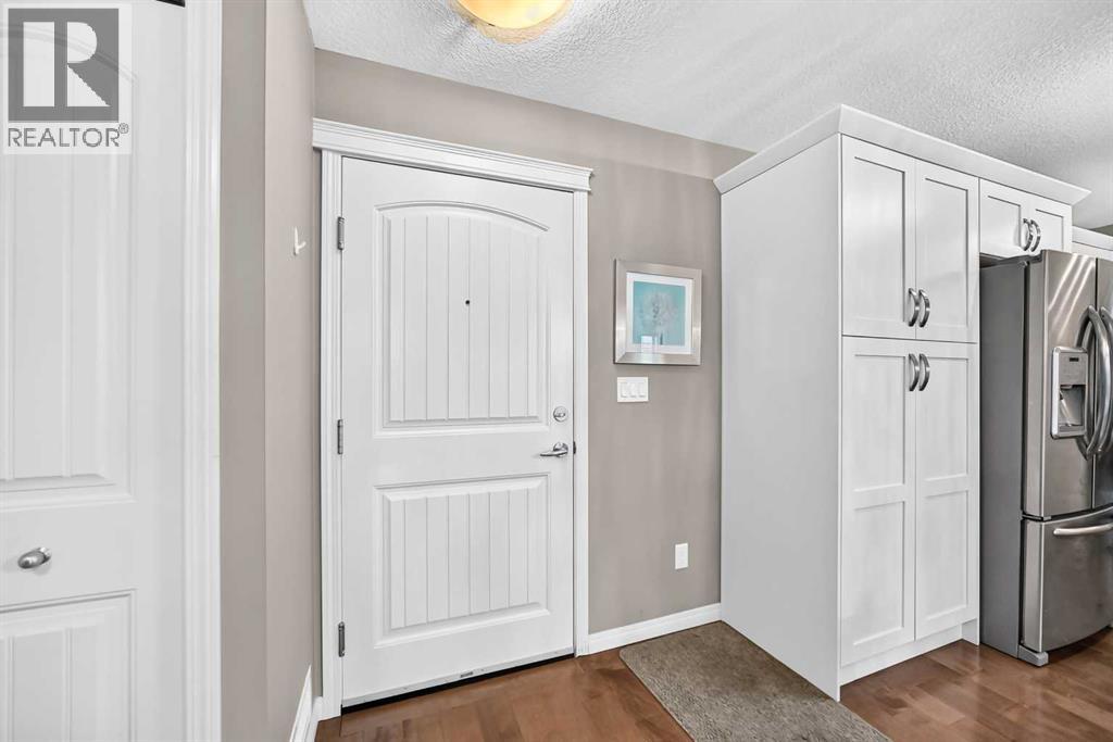 1305, 130 Panatella Street NW, photo 2 of 30