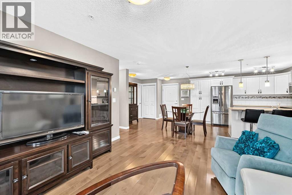 1305, 130 Panatella Street NW, photo 18 of 30