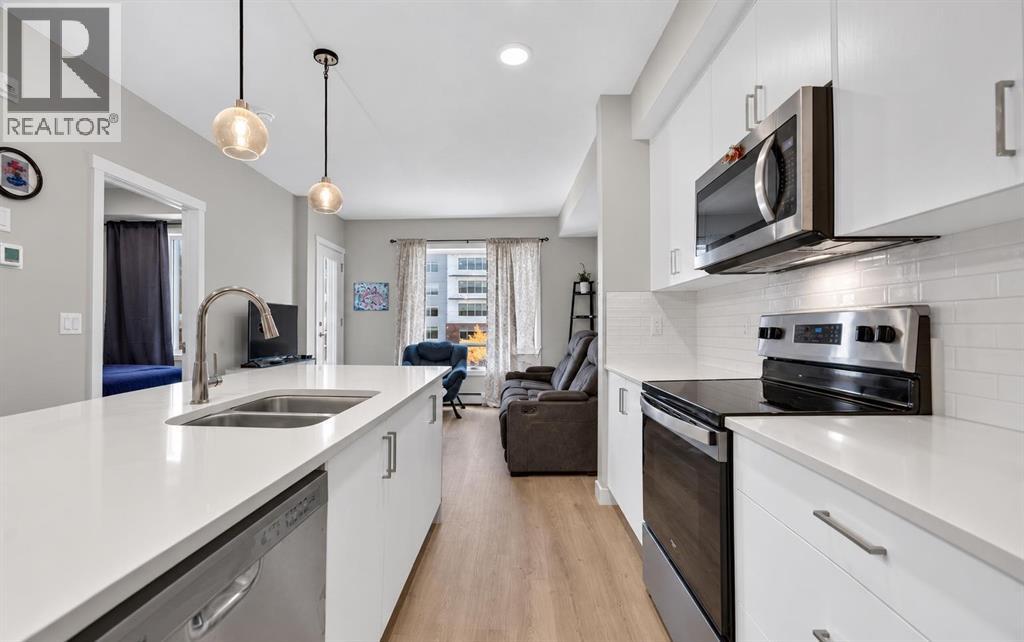 Quartz countertops and stainless steel appliances