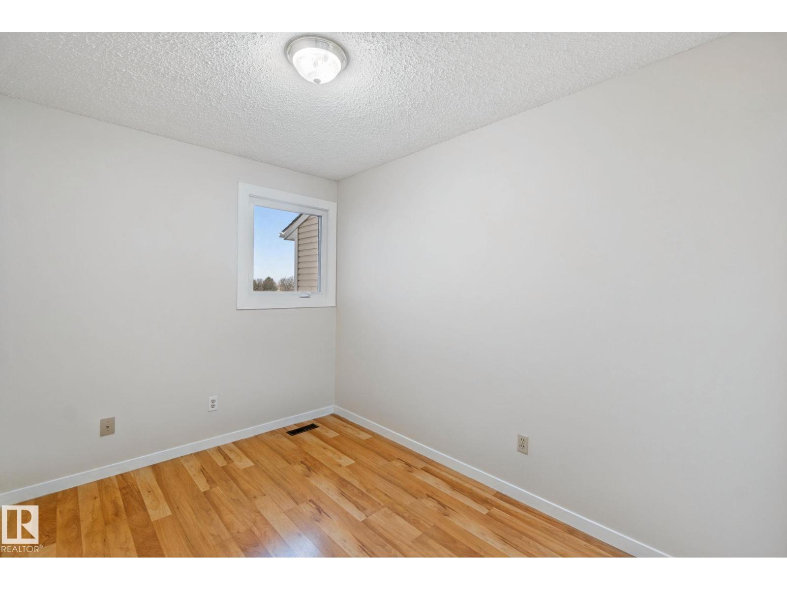 Property photograph 16 for MLS E4514597