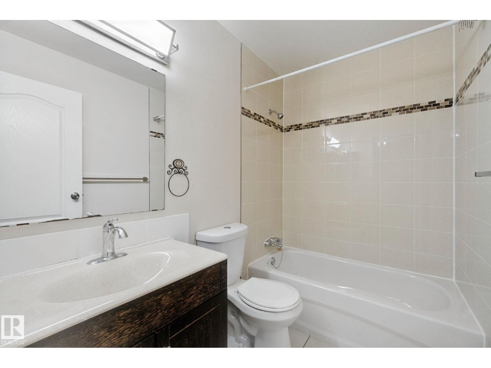 Property photograph 18 for MLS E4514597