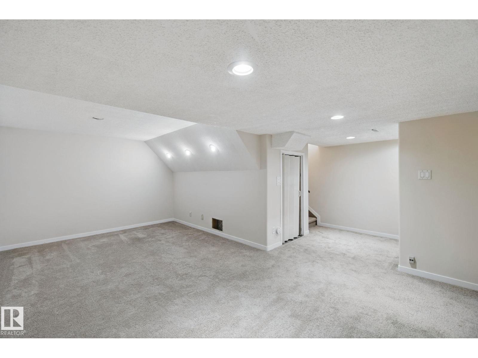 Property photograph 27 for MLS E4514597