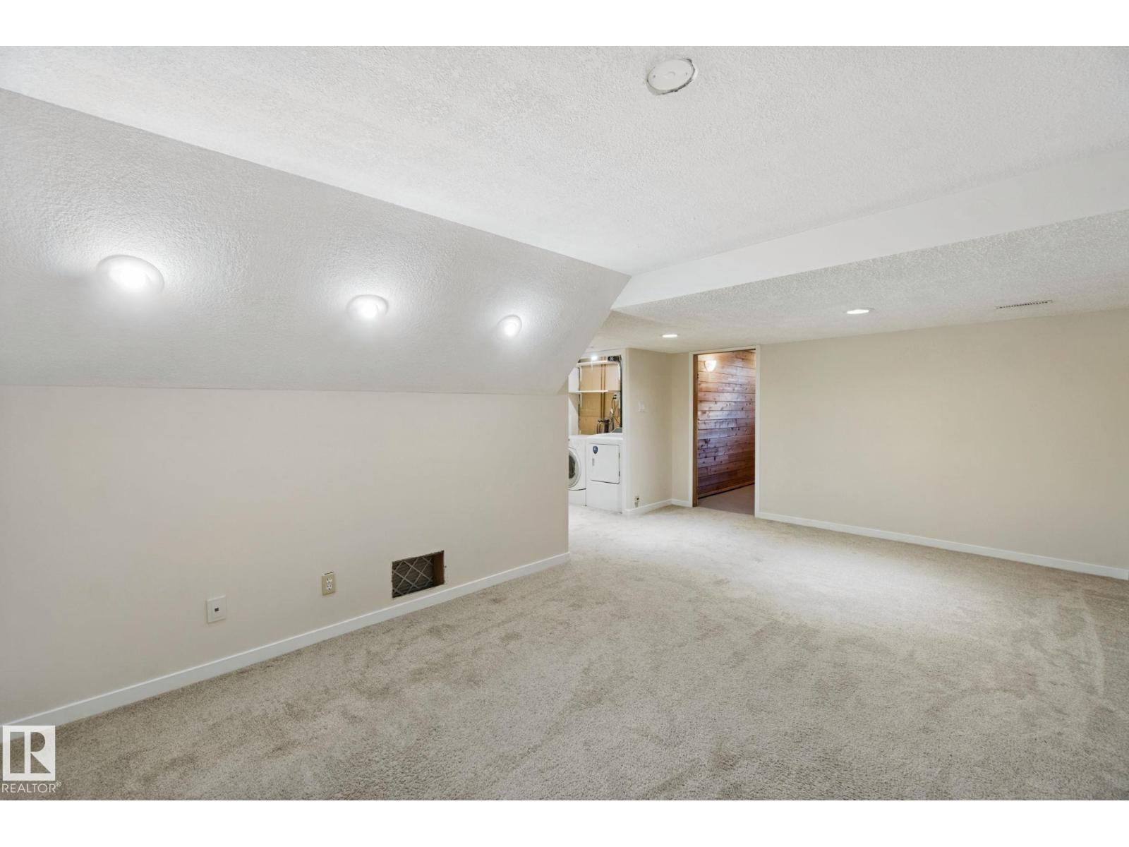 Property photograph 29 for MLS E4514597