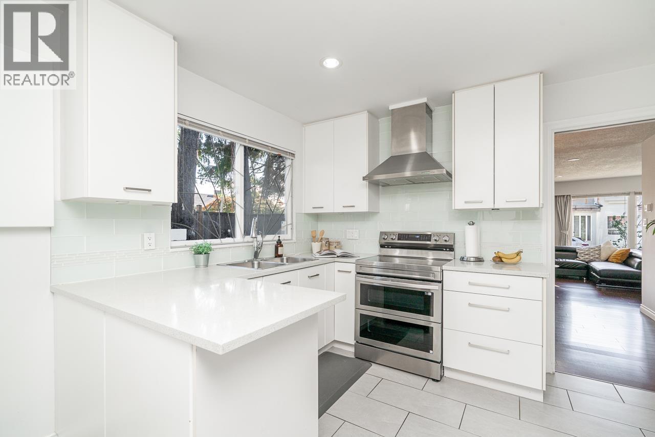 4169 Kenny Court, Burnaby — photo 12