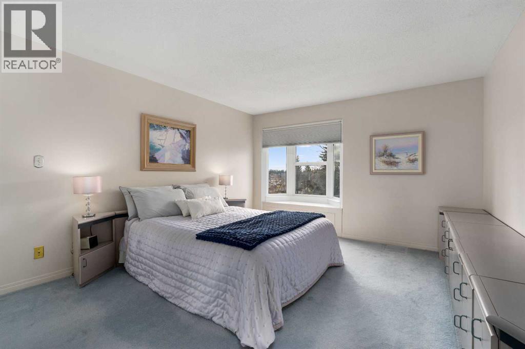 Spacious Primary Bedroom 16'2" x 12'6"