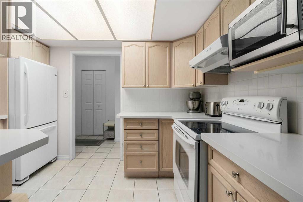 Bright and Functional Kitchen