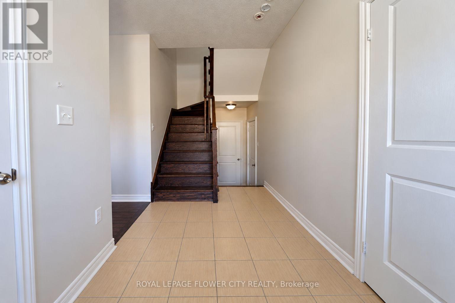 85 Finegan Circle, Brampton, ON photo 11