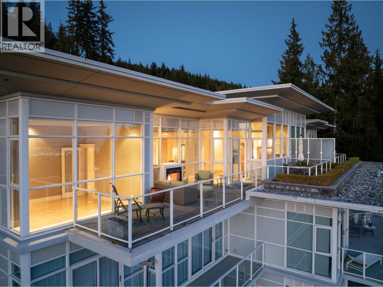 2200 Chippendale Road, West Vancouver — photo 3