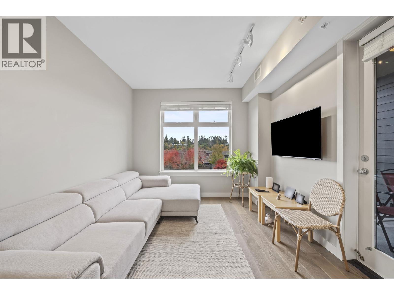 #302-5011 SPRINGS Boulevard, Delta