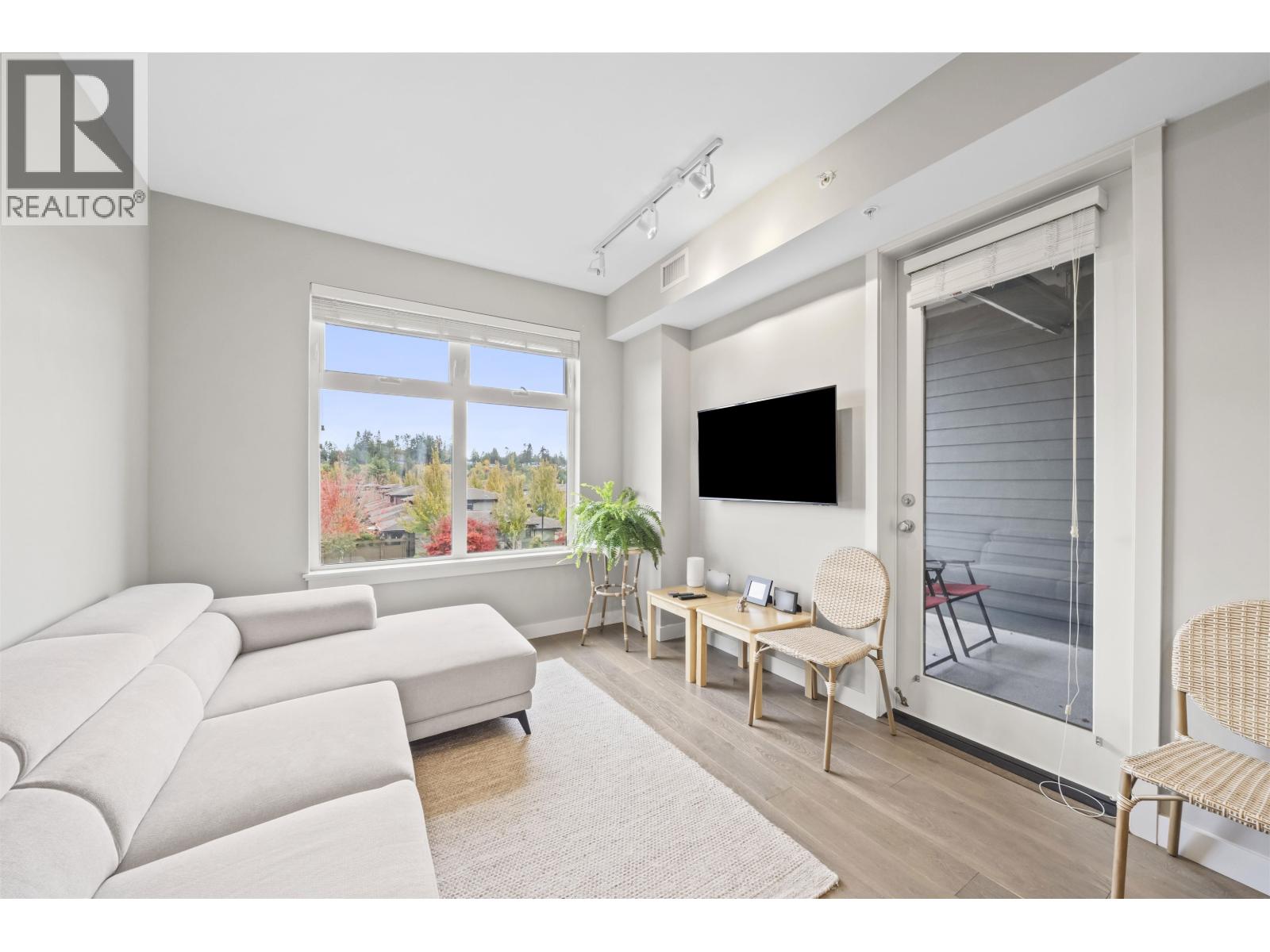 #302-5011 SPRINGS Boulevard, Delta