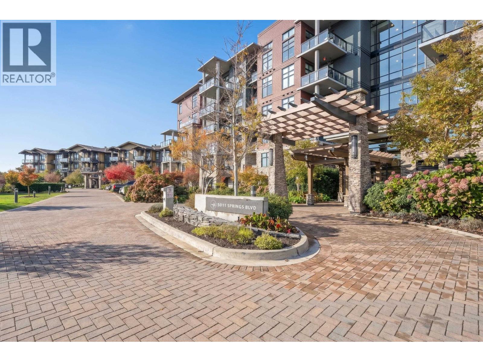 #302-5011 SPRINGS Boulevard, Delta