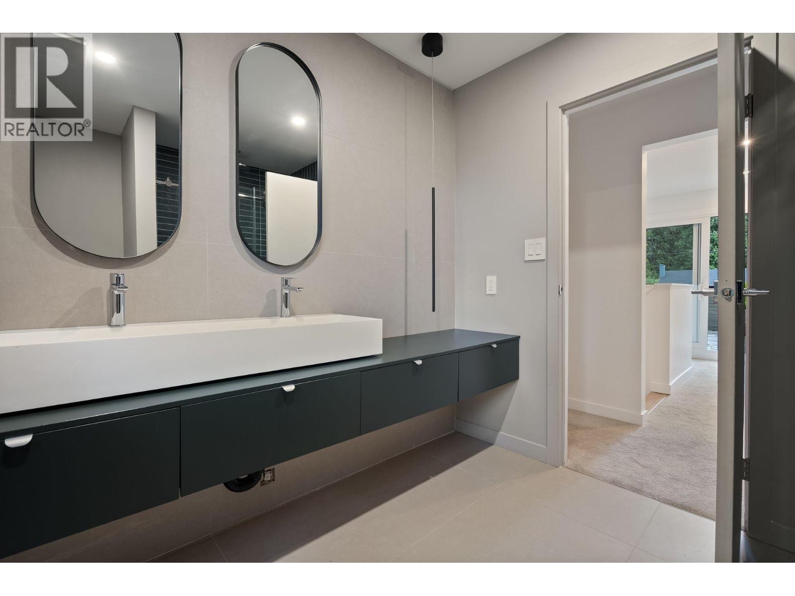 2221 Bowser Avenue, North Vancouver — photo 19