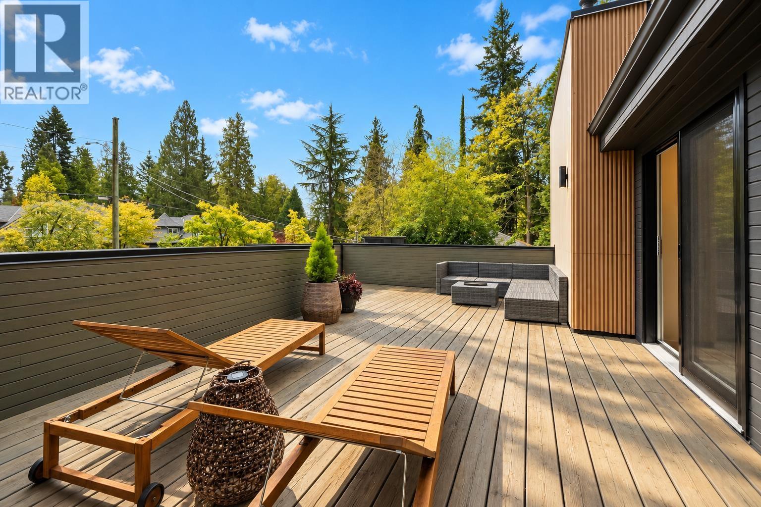 2221 Bowser Avenue, North Vancouver — photo 3