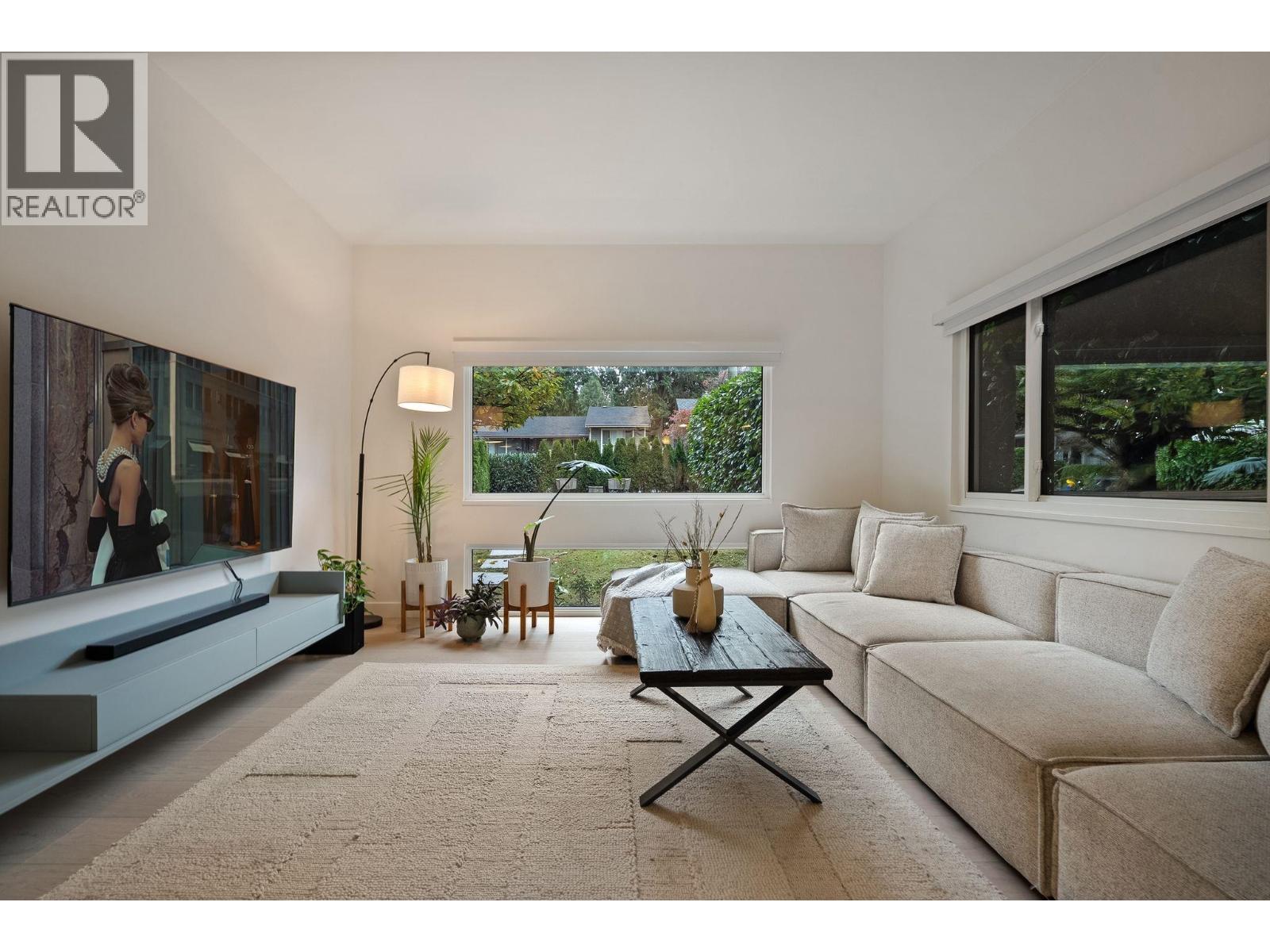 2221 Bowser Avenue, North Vancouver — photo 9