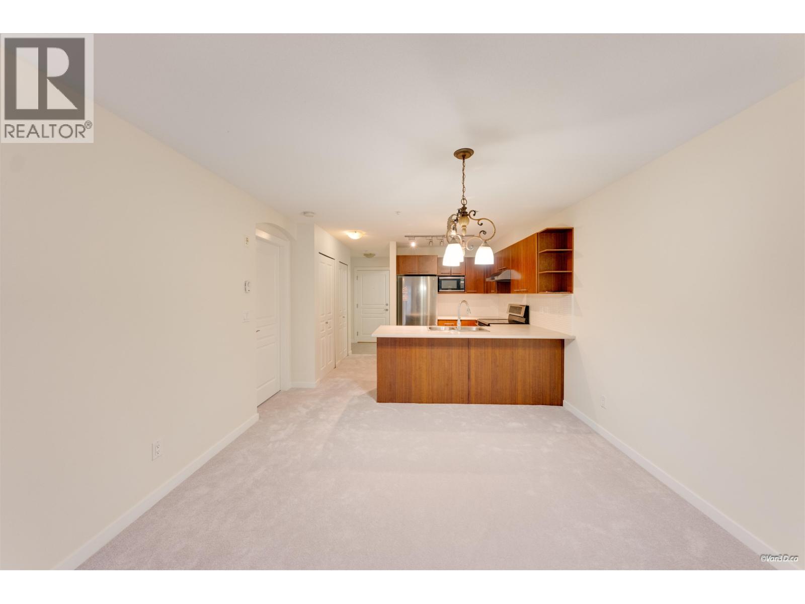 217 4833 BRENTWOOD Drive, Burnaby