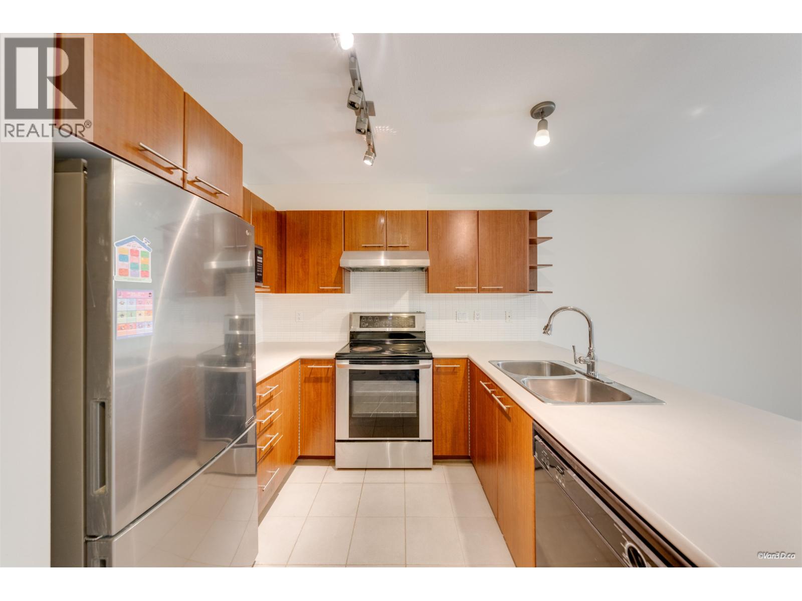 217 4833 BRENTWOOD Drive, Burnaby
