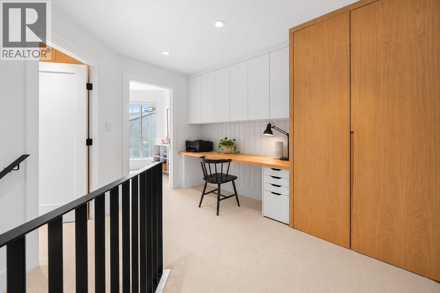1 224 W 16th Street, North Vancouver — photo 16