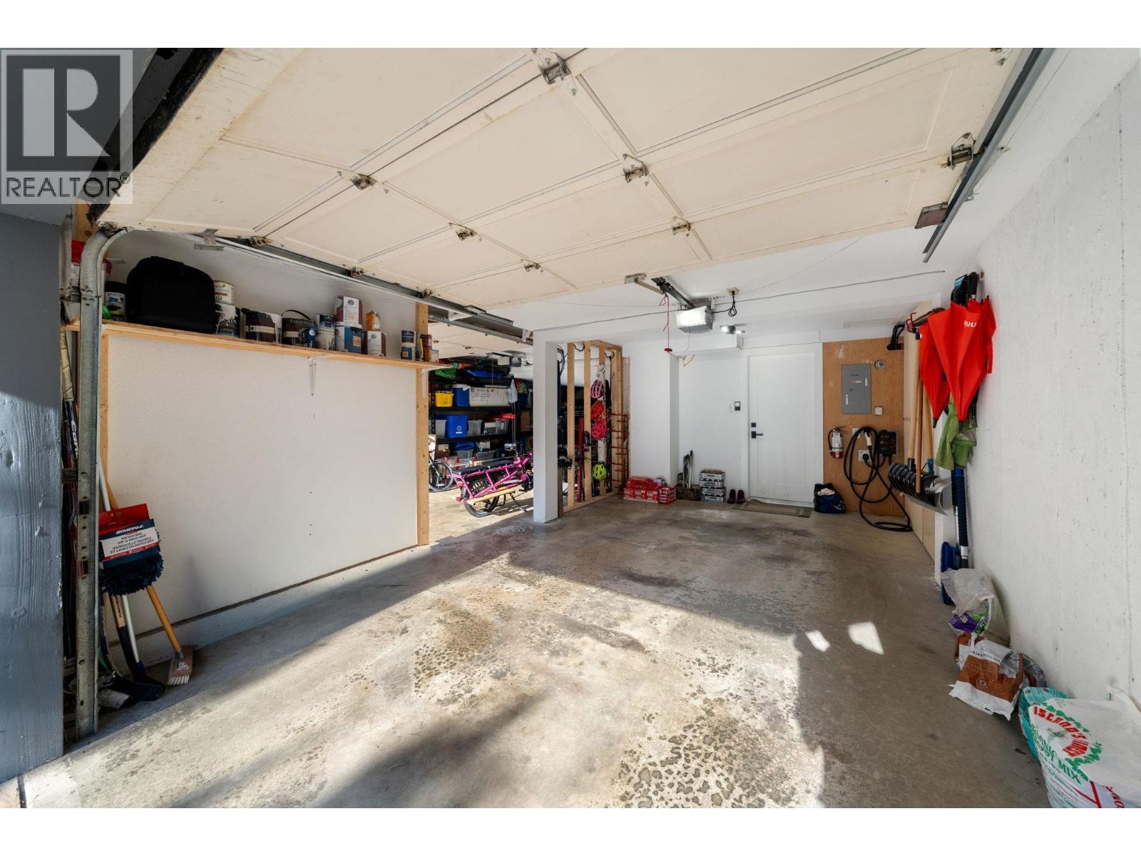 1 224 W 16th Street, North Vancouver — photo 33