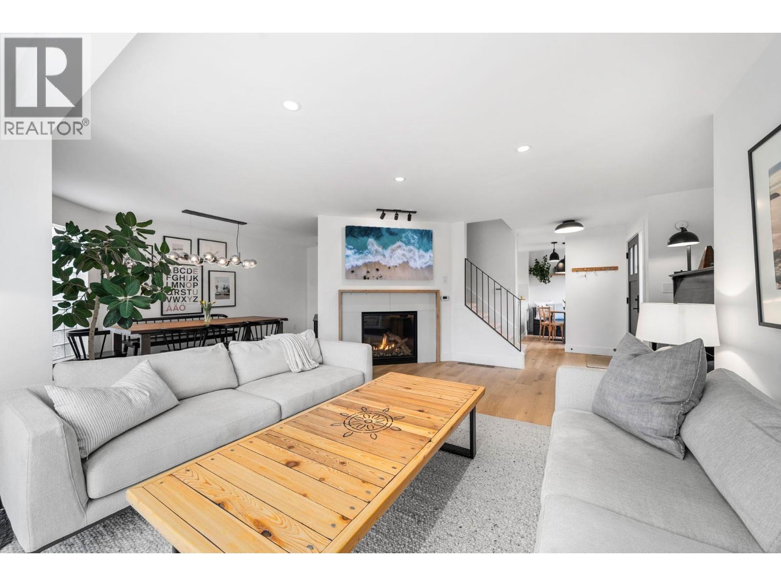 1 224 W 16th Street, North Vancouver — photo 5