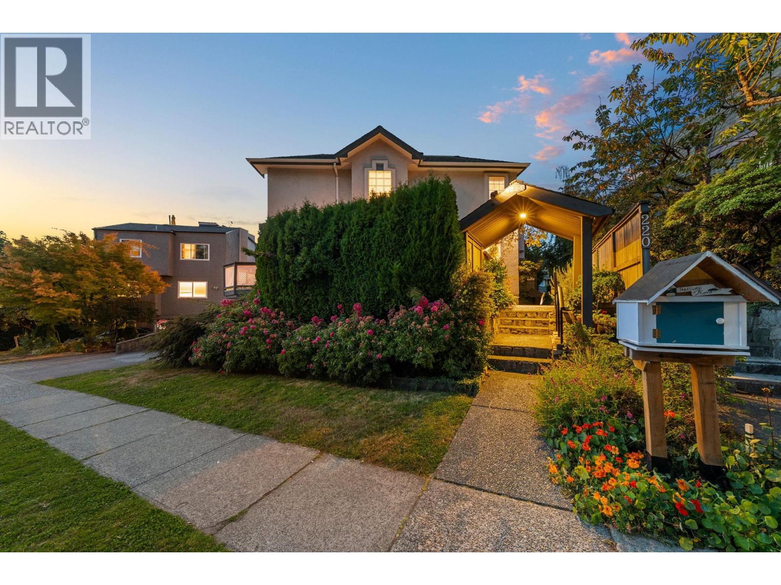 1 224 W 16th Street, North Vancouver — photo 39