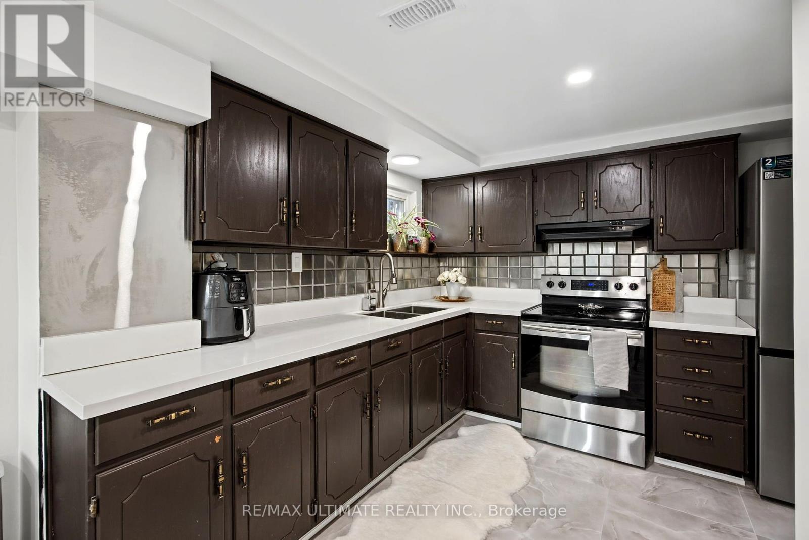 BSMT - 38 WATERBURY DRIVE, Toronto (Willowridge-Martingrove-Richview) — photo 7