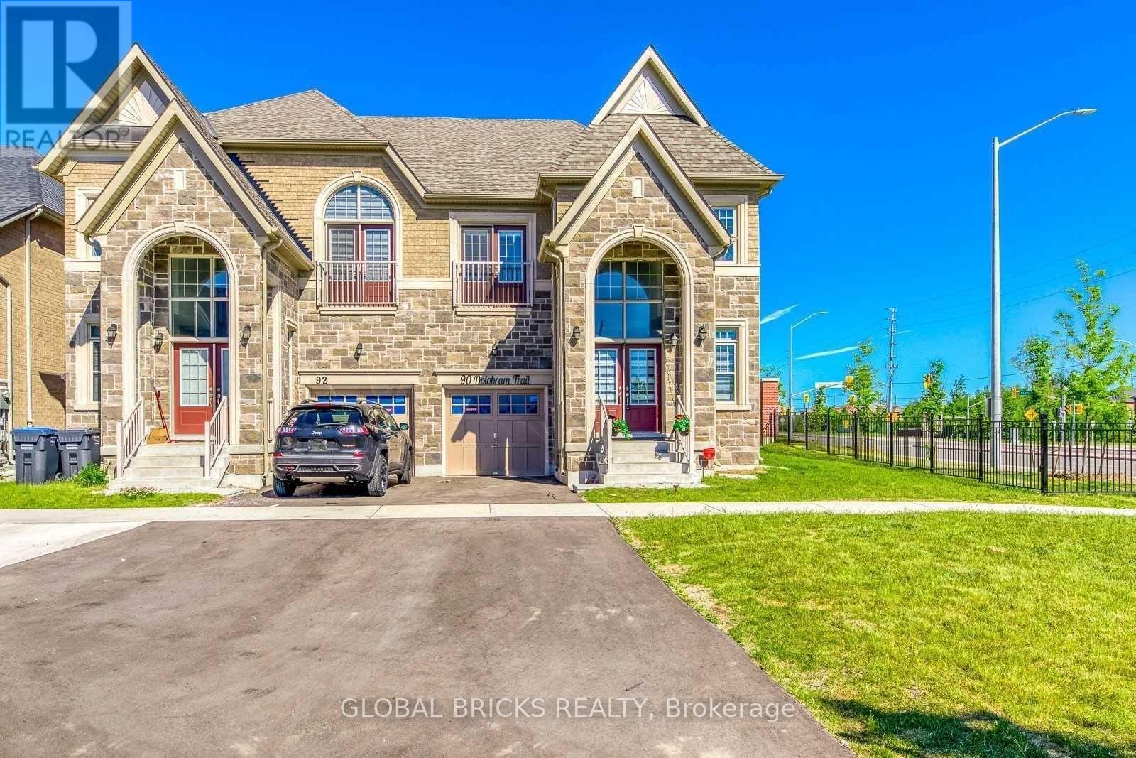 UPPER - 90 DOLOBRAM TRAIL, Brampton (Northwest Brampton)